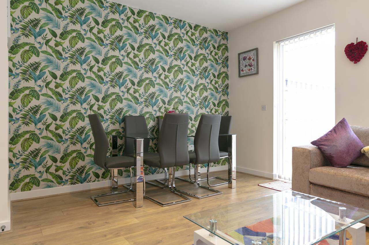 Modern & Exquisite Trumpington Townhouse With Parking & 5 Mins To Papworth Hospital CBG Exterior photo