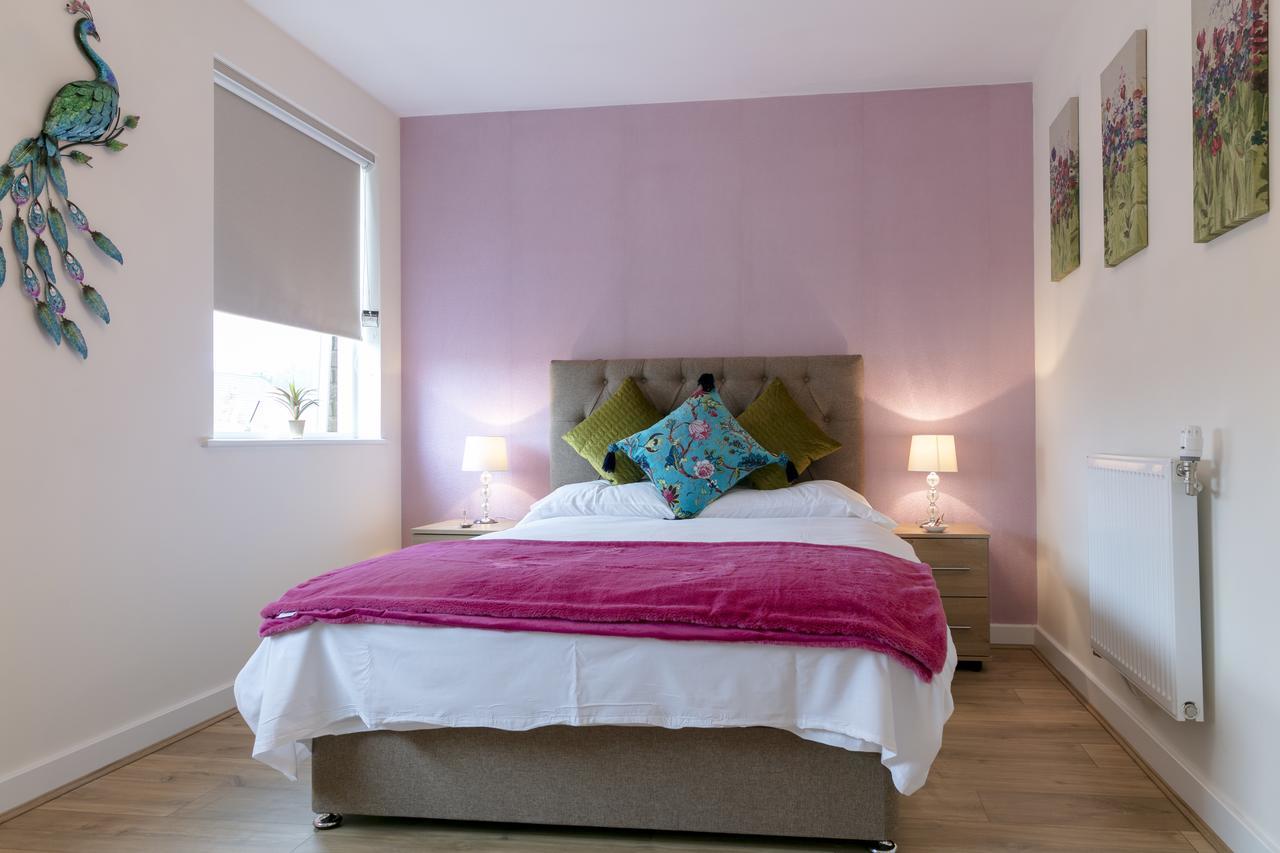 Modern & Exquisite Trumpington Townhouse With Parking & 5 Mins To Papworth Hospital CBG Exterior photo